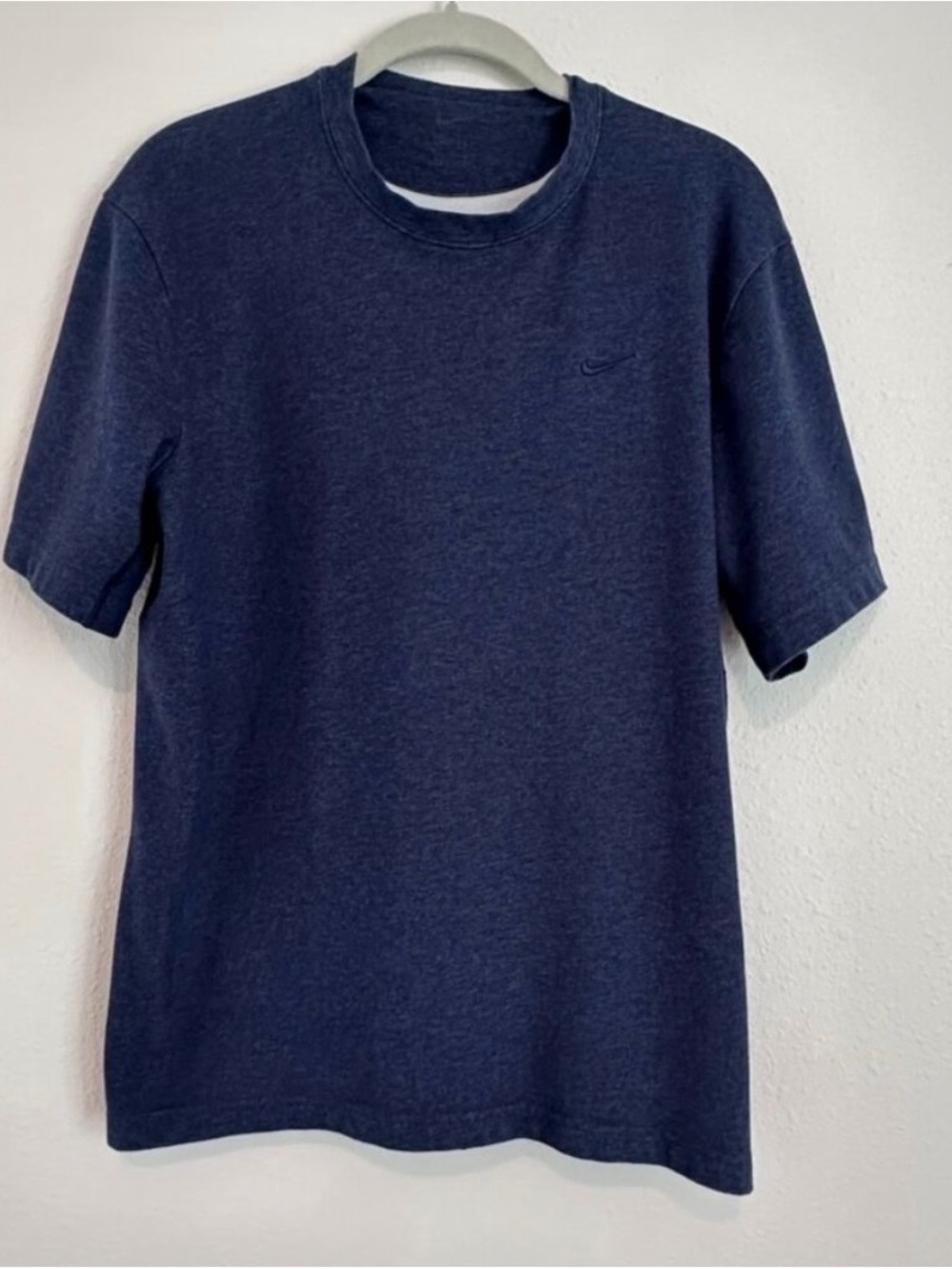 Nike Men's Dri-FIT Primary Training Short Sleeve T-Shirt, Medium